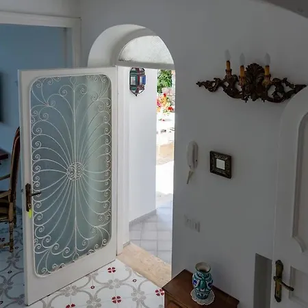 Вилла House Rosa Blu *
