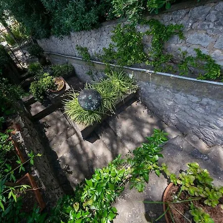 Villa House Rosa Blu