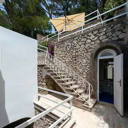 House Rosa Blu Capri