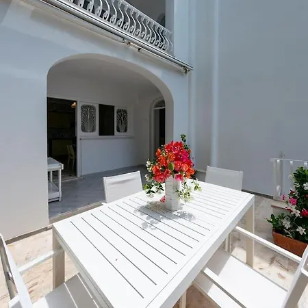 Villa House Rosa Blu