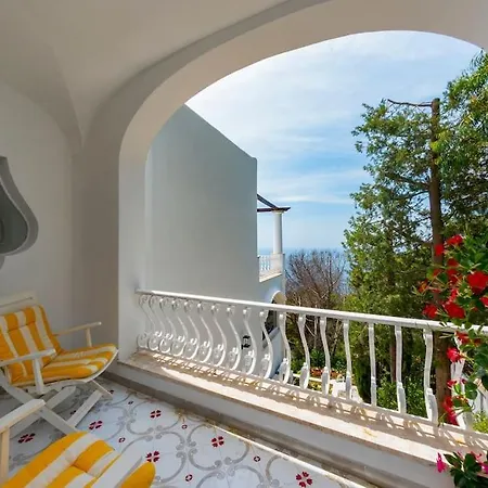 House Rosa Blu